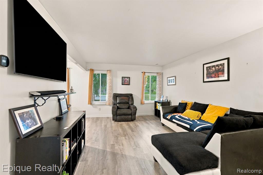 6379 Hunter Pointe Street # 12