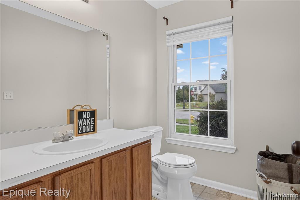 7221 Poplar Drive