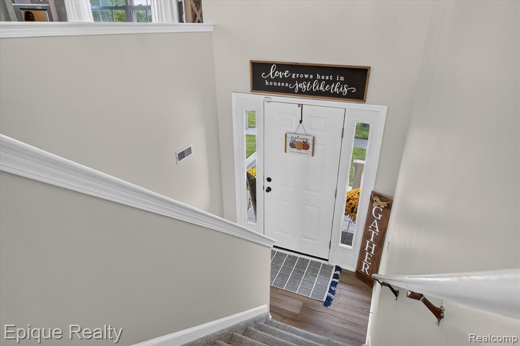 7221 Poplar Drive