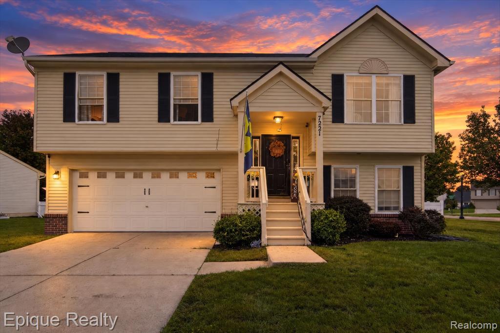 7221 Poplar Drive