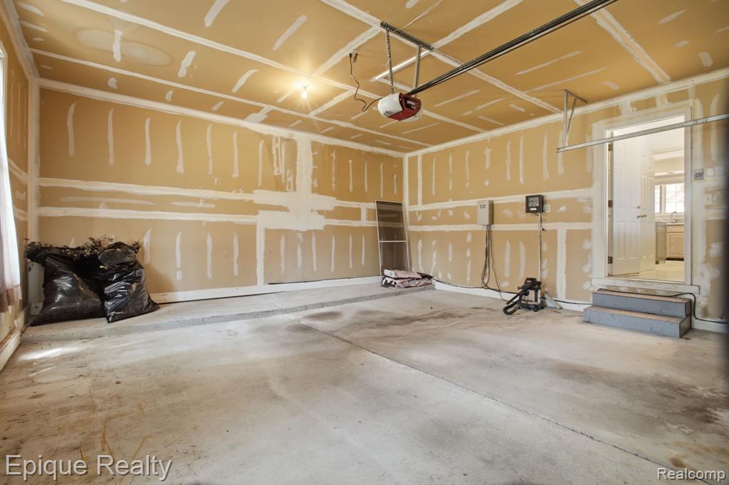 3261 Windwood Road