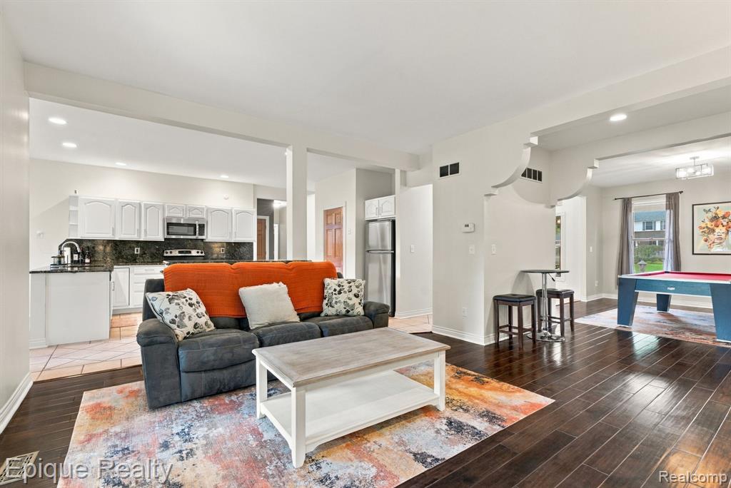 3269 Saint Andrews Drive