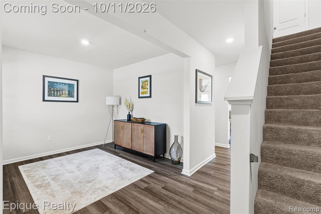 7341 Red Maple Drive