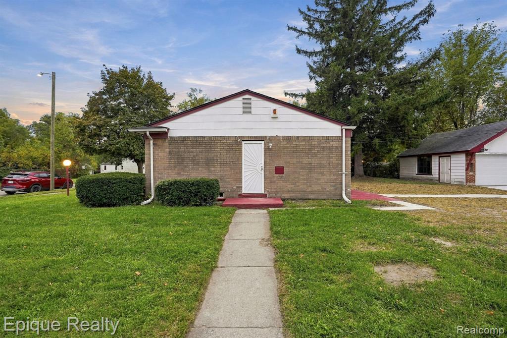 3716 S Spring Hill Avenue