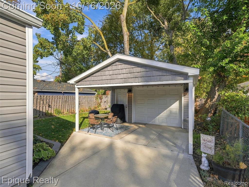 1045 Arthur Drive
