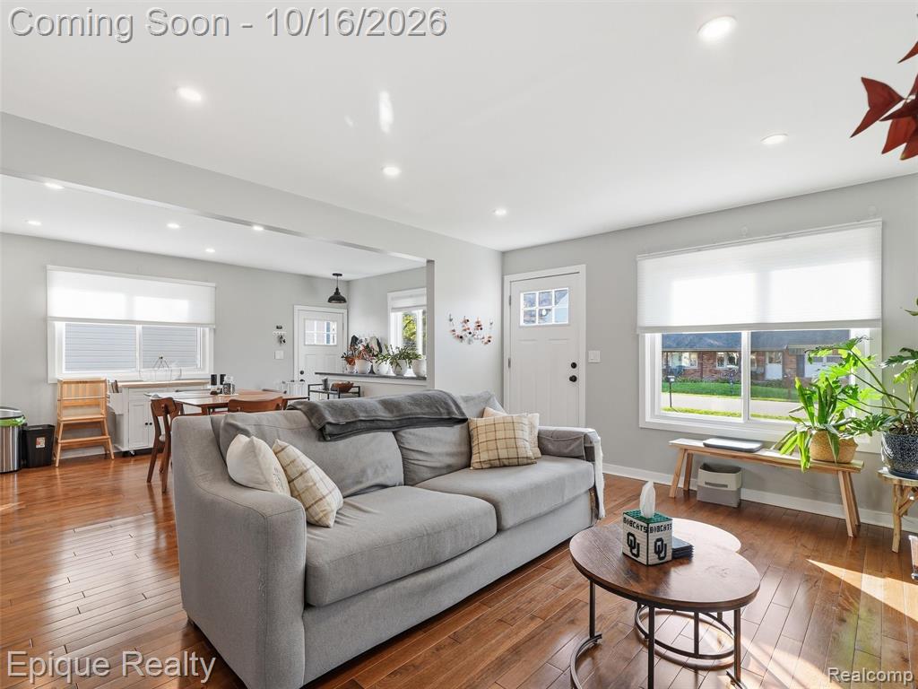 1045 Arthur Drive