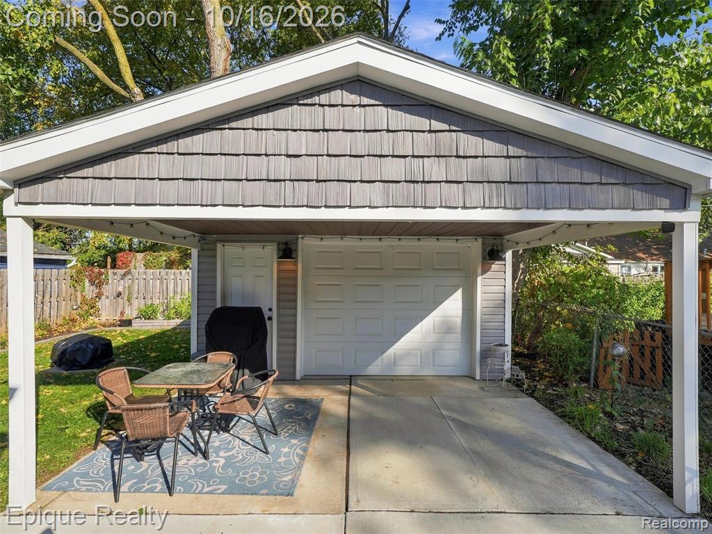 1045 Arthur Drive