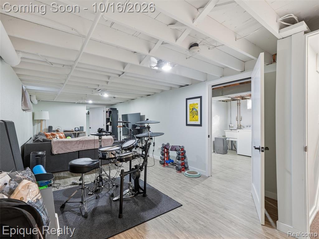 1045 Arthur Drive