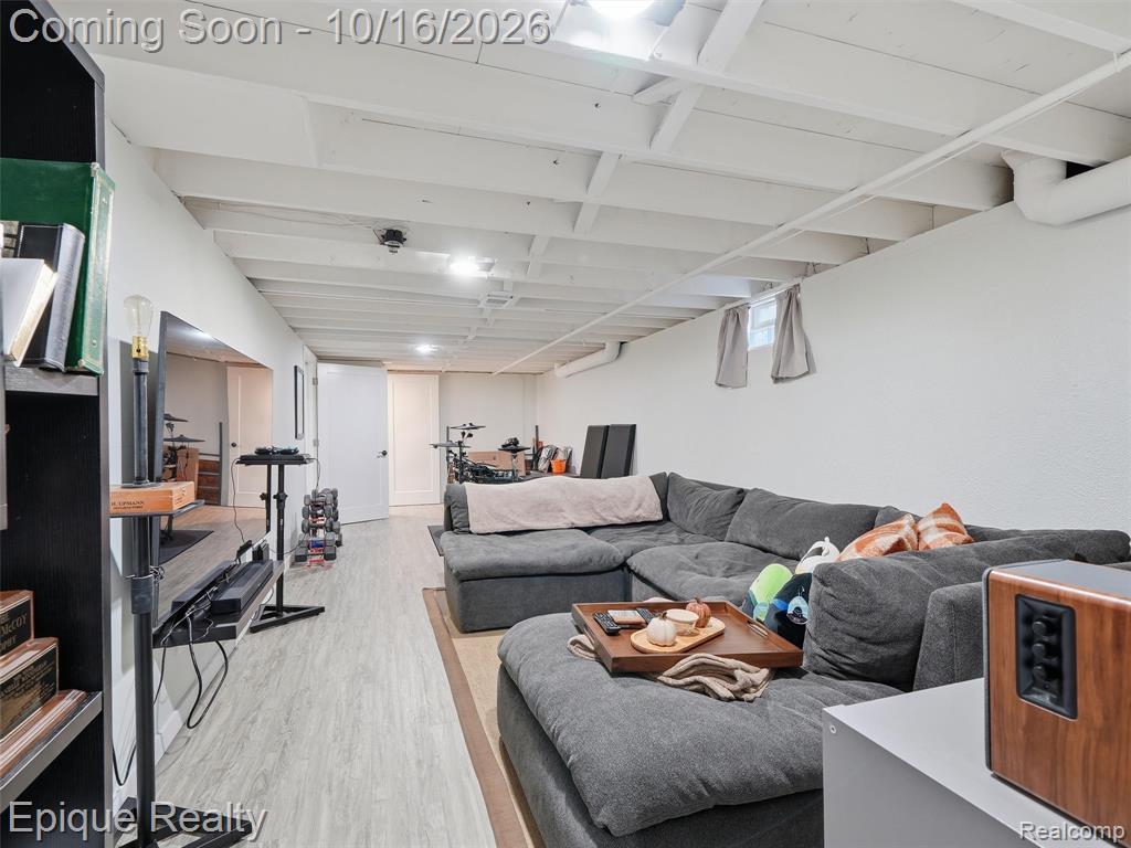 1045 Arthur Drive