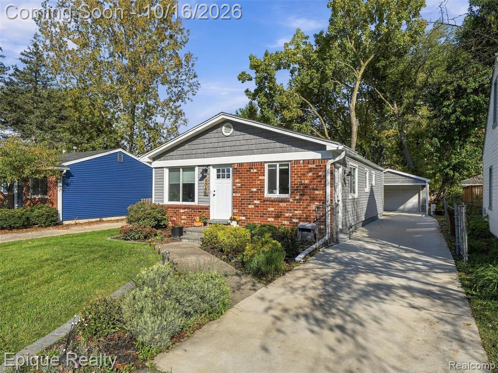 1045 Arthur Drive