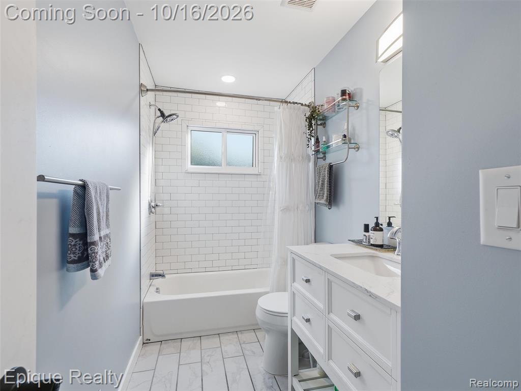 1045 Arthur Drive