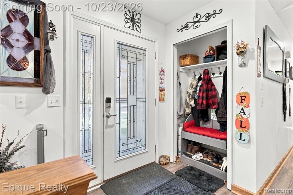 9085 Pineview Lake Drive