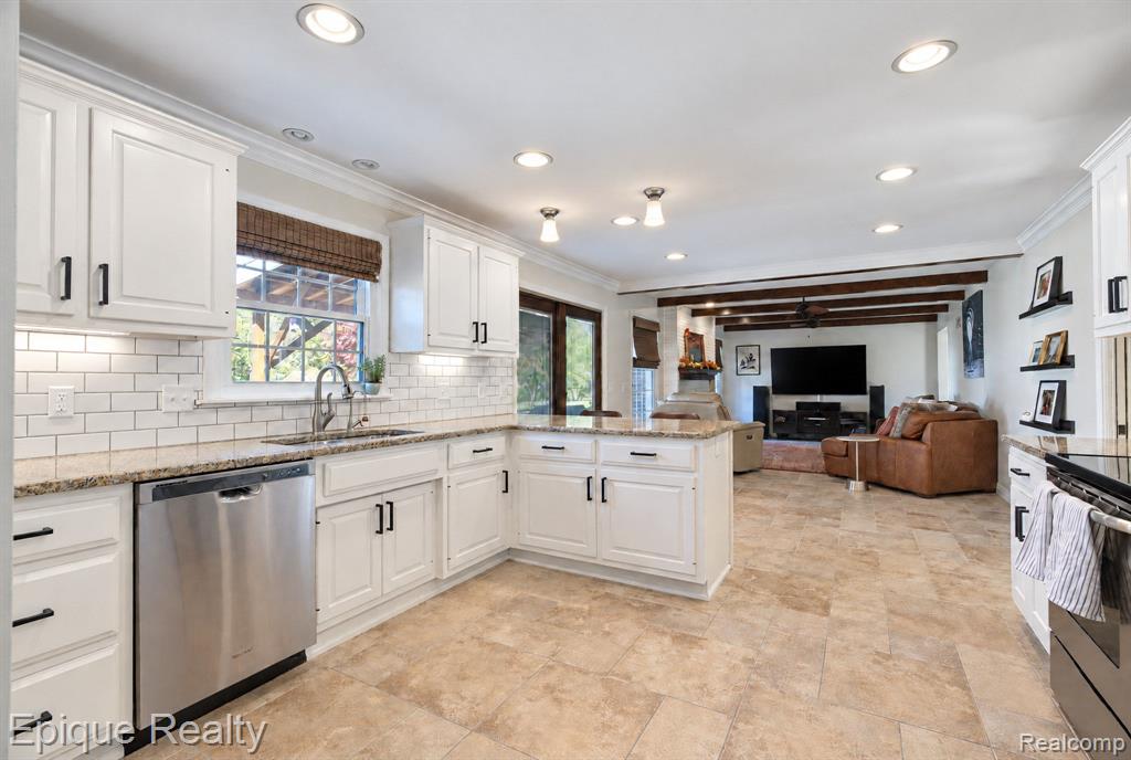 3495 N Gale Road