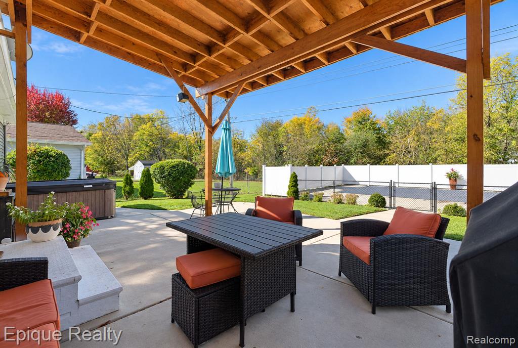 3495 N Gale Road