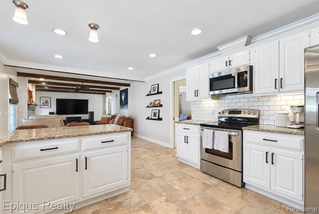 3495 N Gale Road