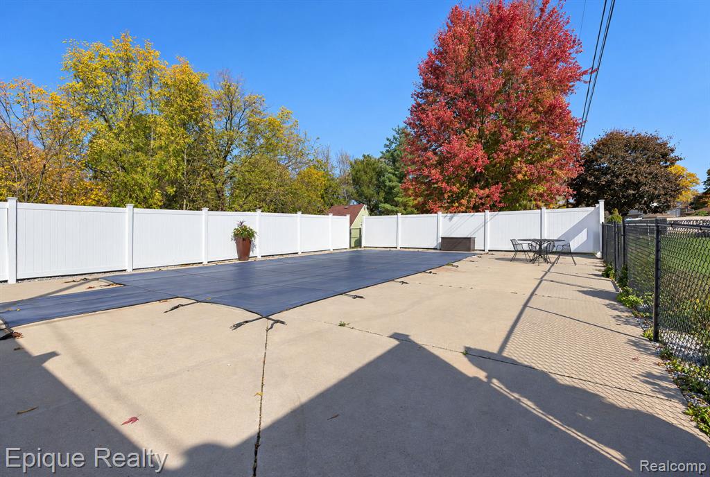 3495 N Gale Road