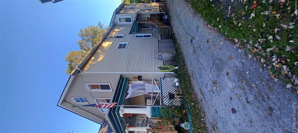 818 White Street