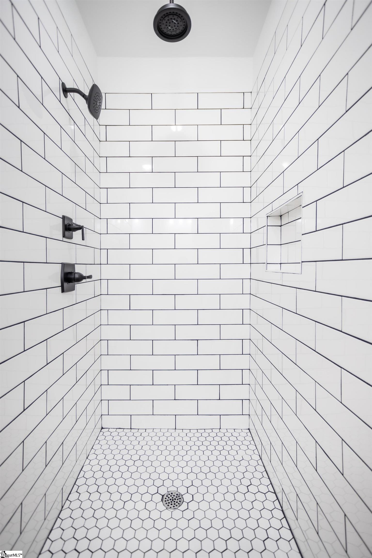 350 W Caroline Street