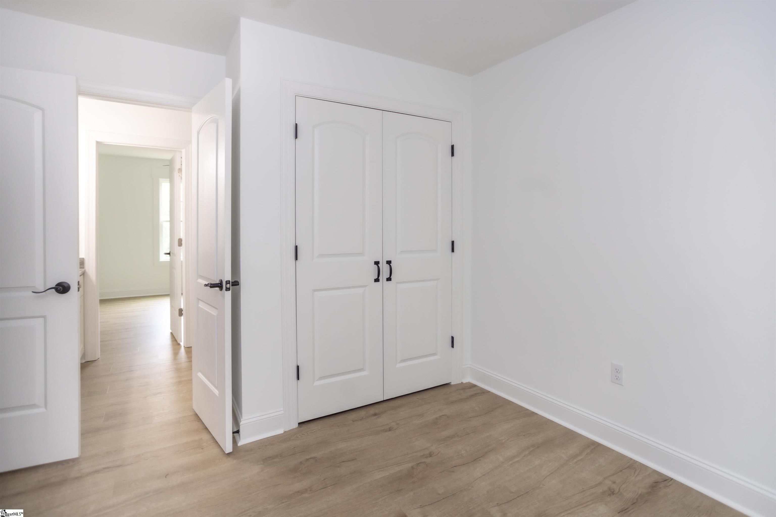 350 W Caroline Street