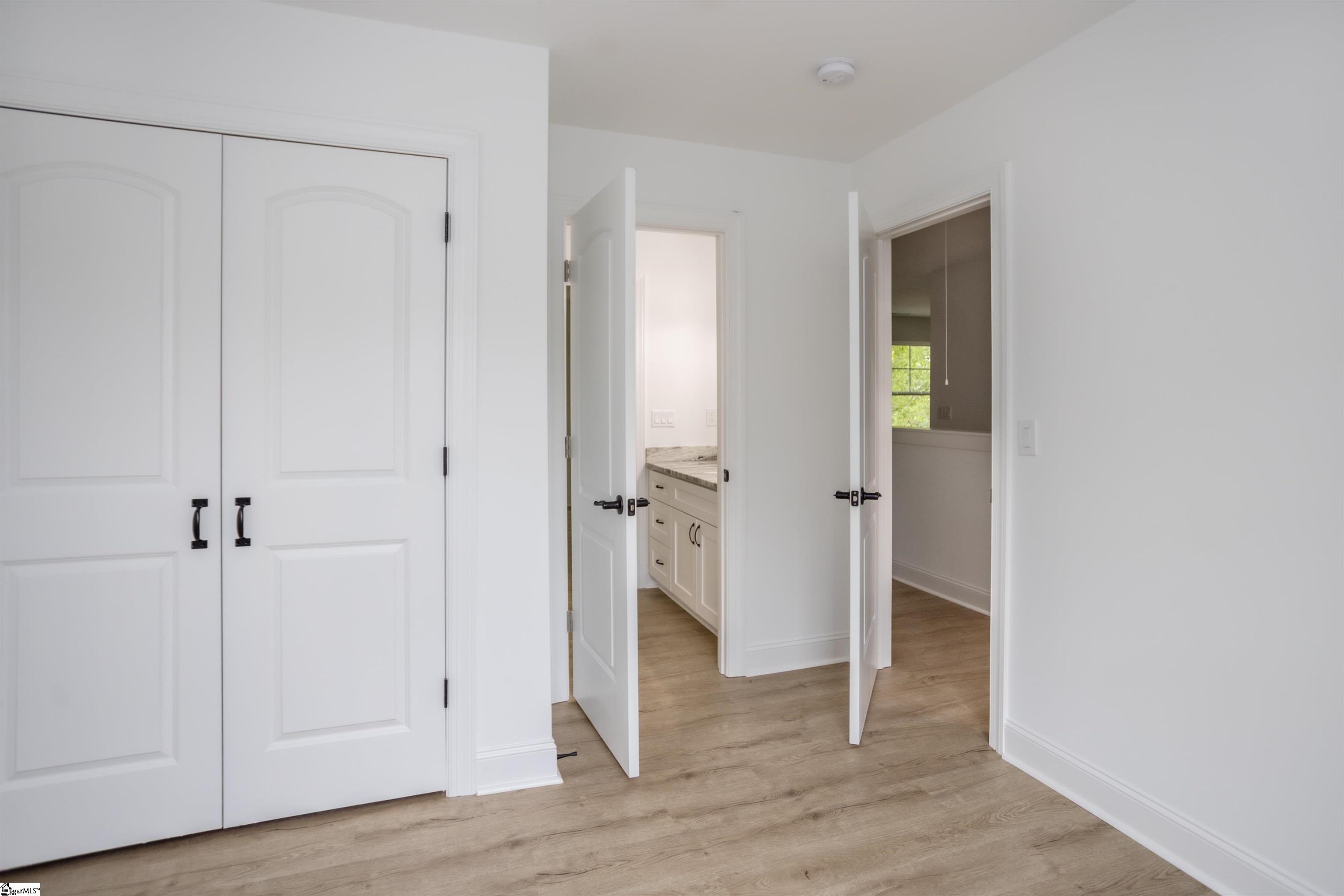 350 W Caroline Street