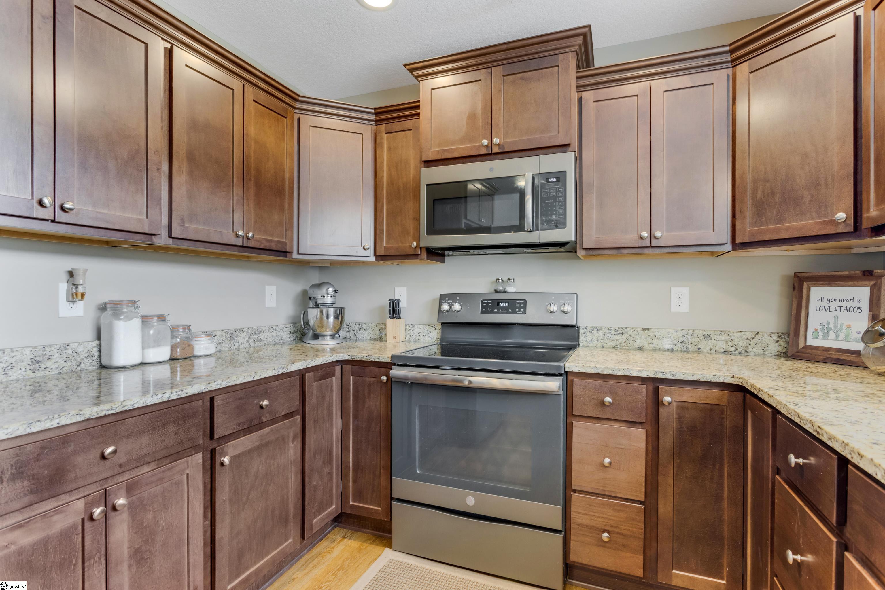 465 Peaksview Drive