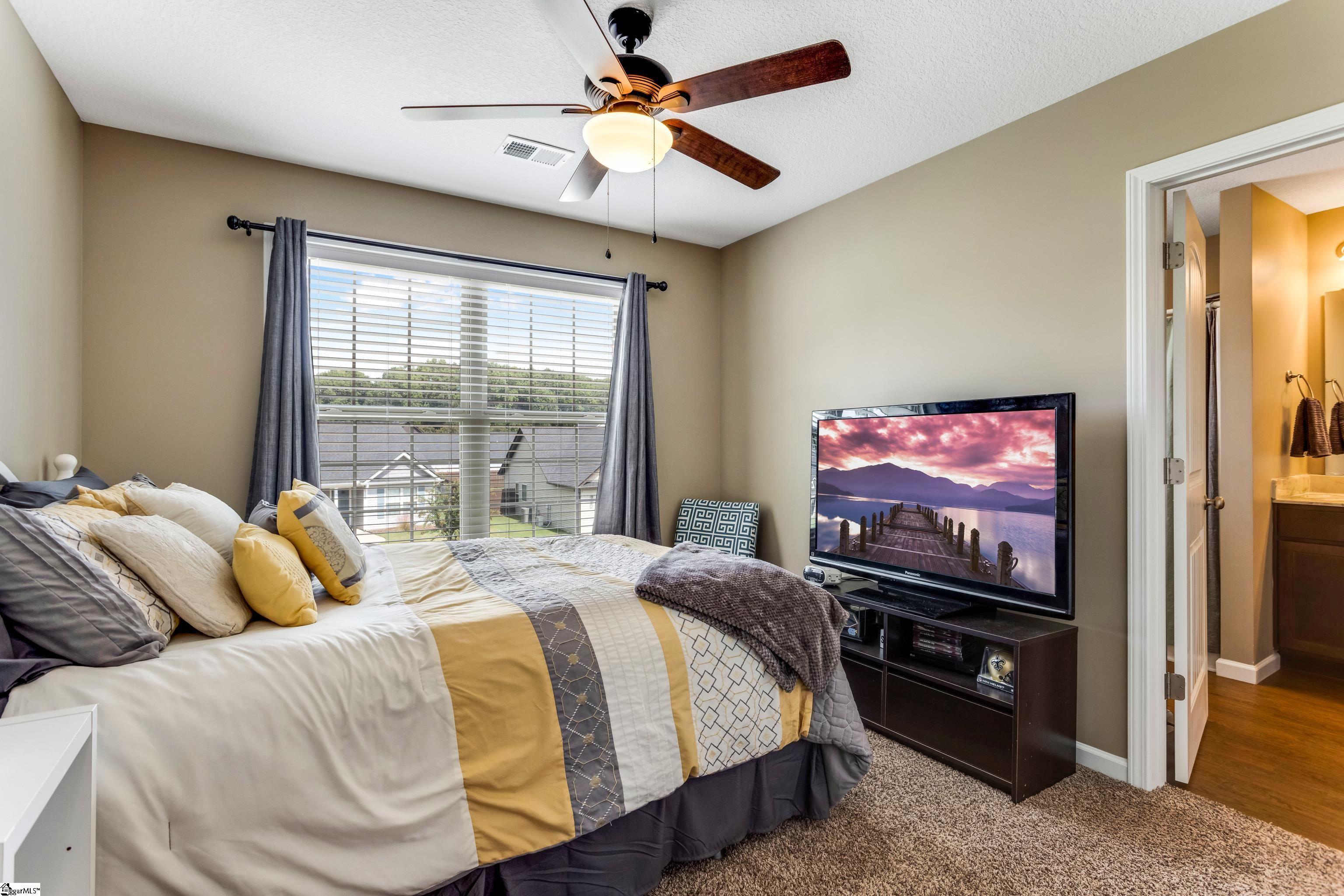 465 Peaksview Drive