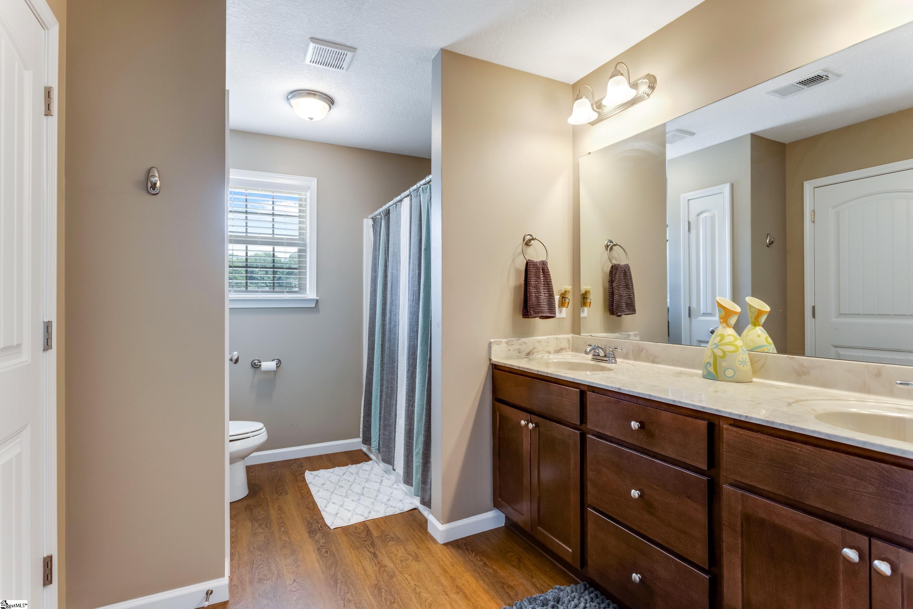465 Peaksview Drive