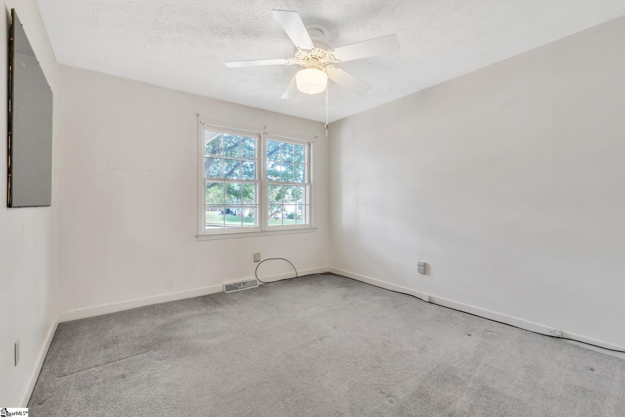 106 Chestnut Drive