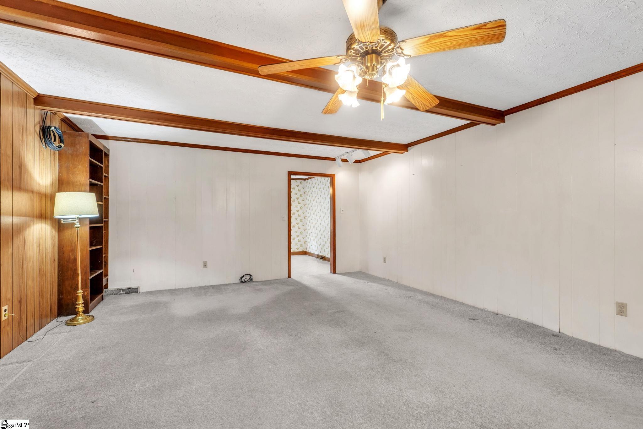 106 Chestnut Drive