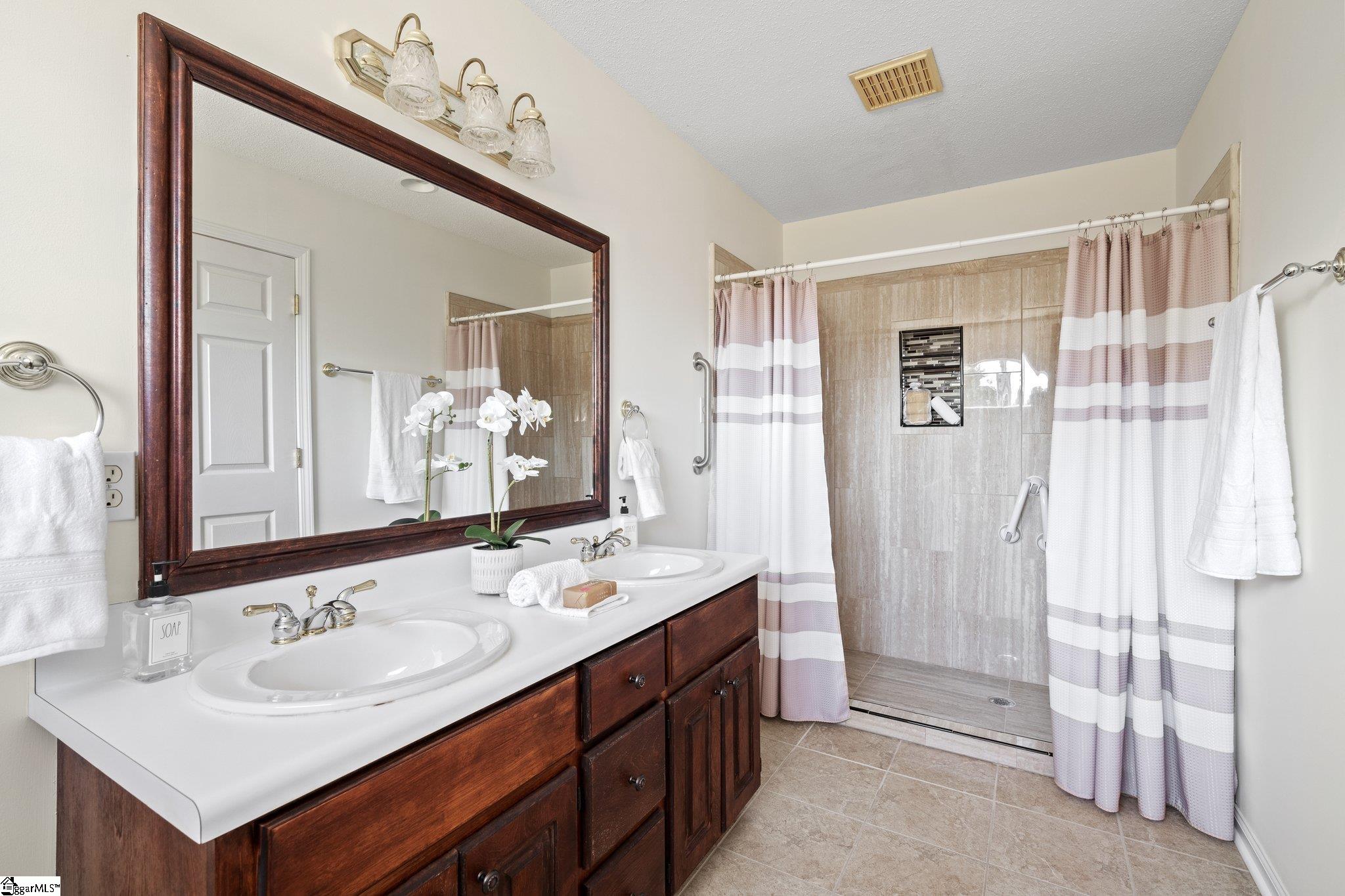 109 Ashlawn Court
