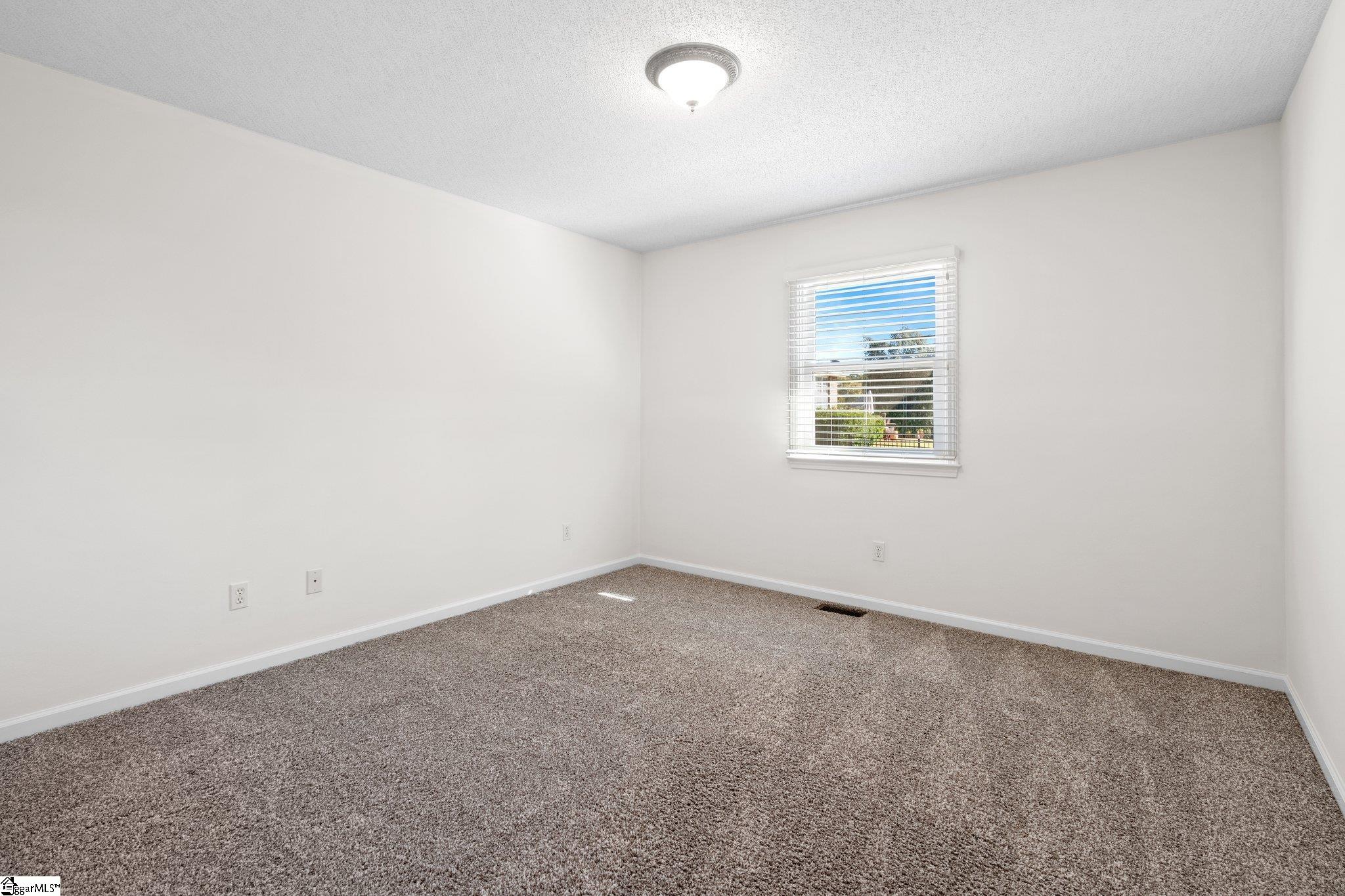 109 Ashlawn Court