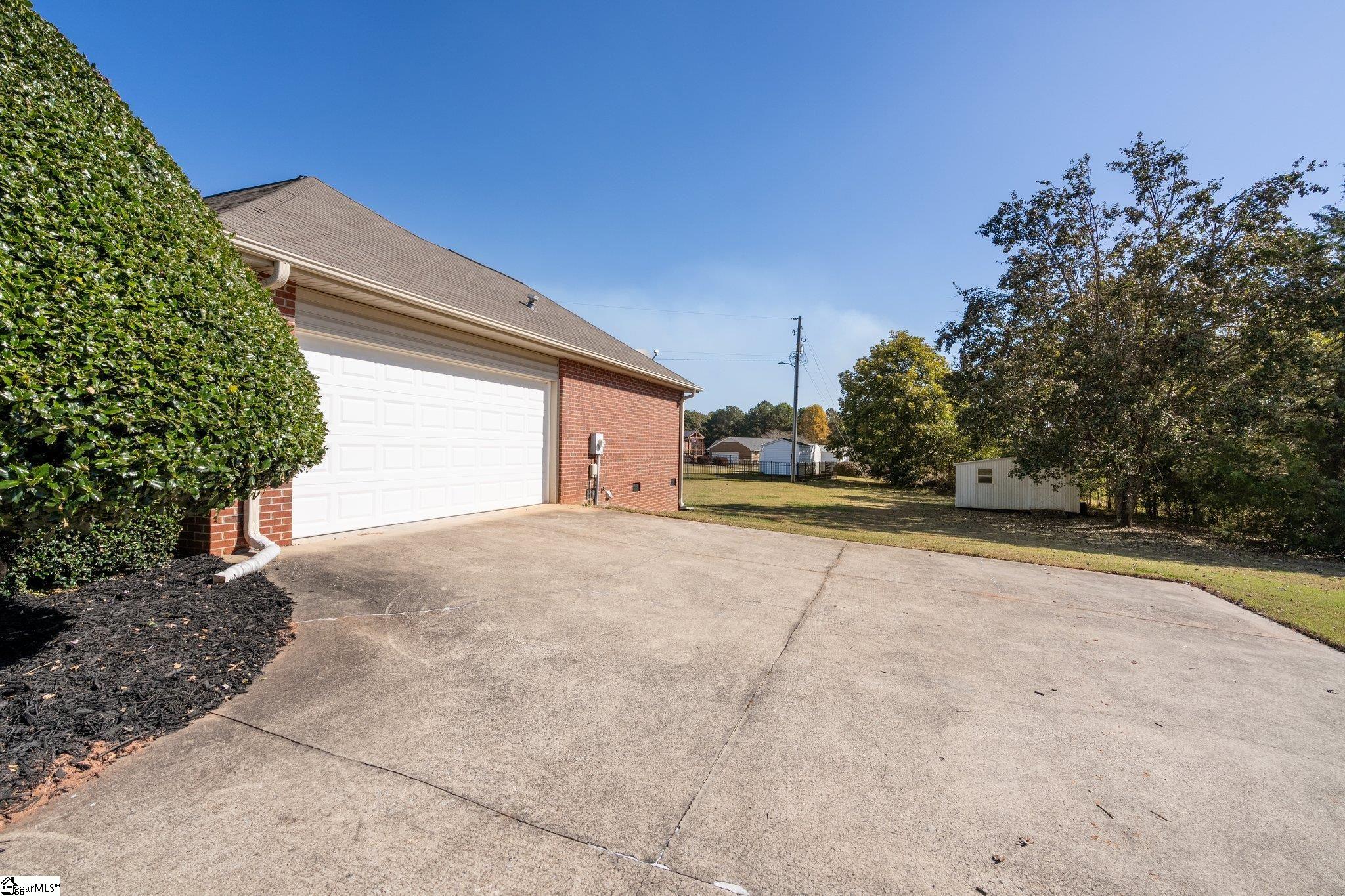 109 Ashlawn Court