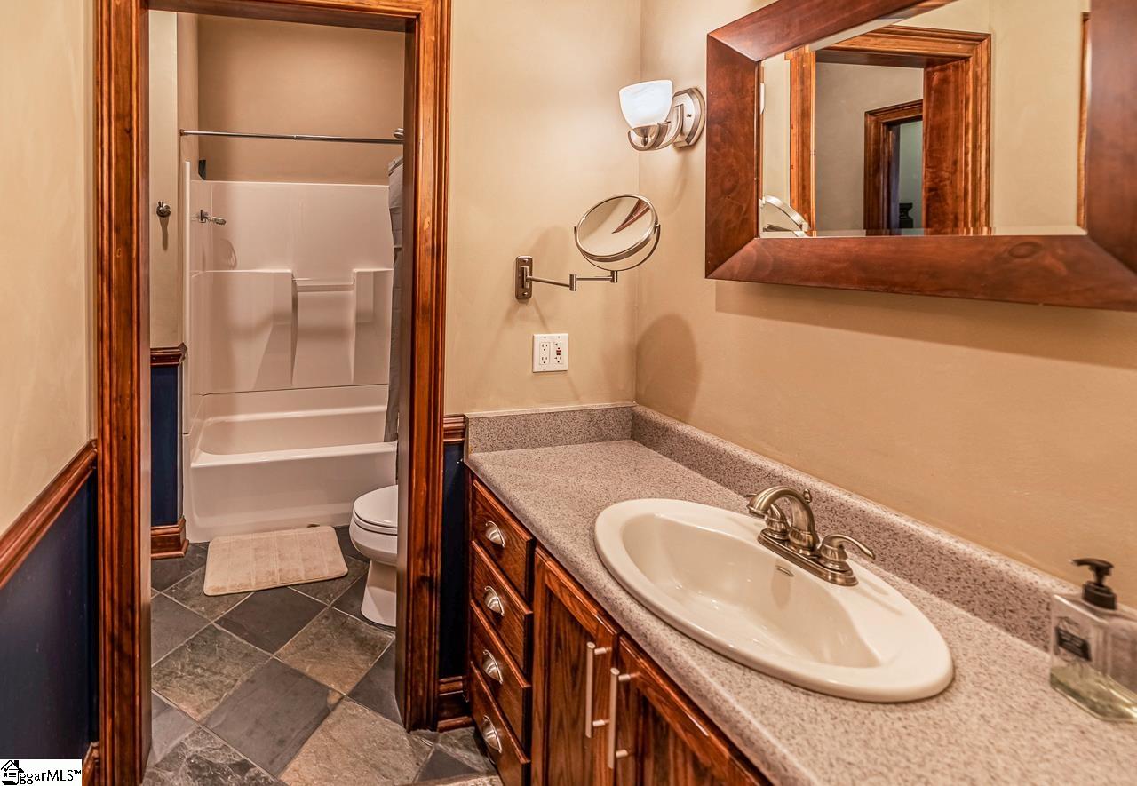 455 Harbour View Drive