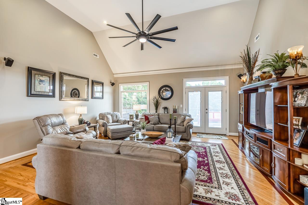 455 Harbour View Drive