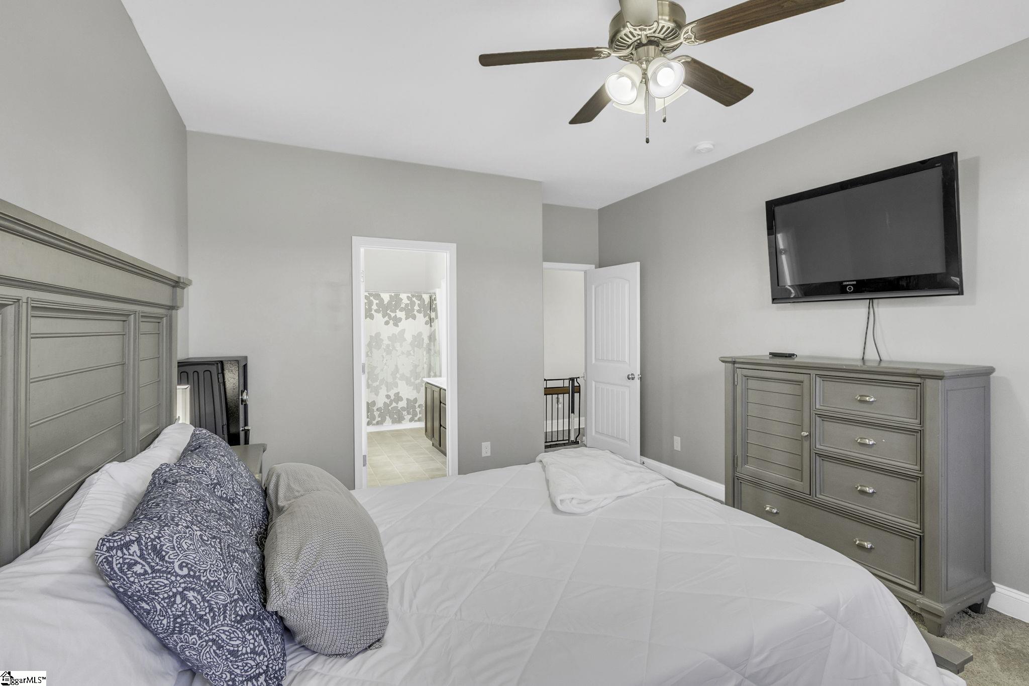 412 Golden Amber Lane