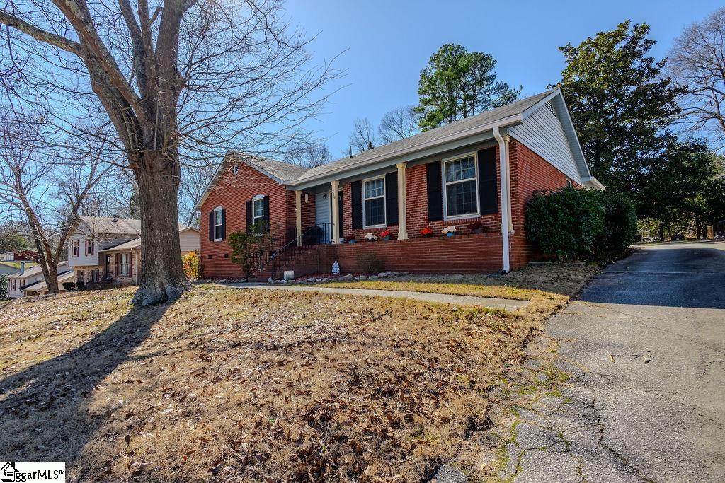 219 Fieldcrest Lane
