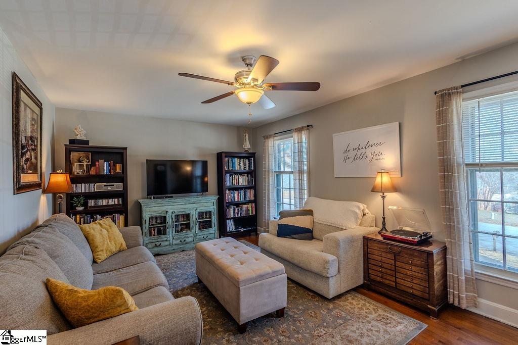 219 Fieldcrest Lane