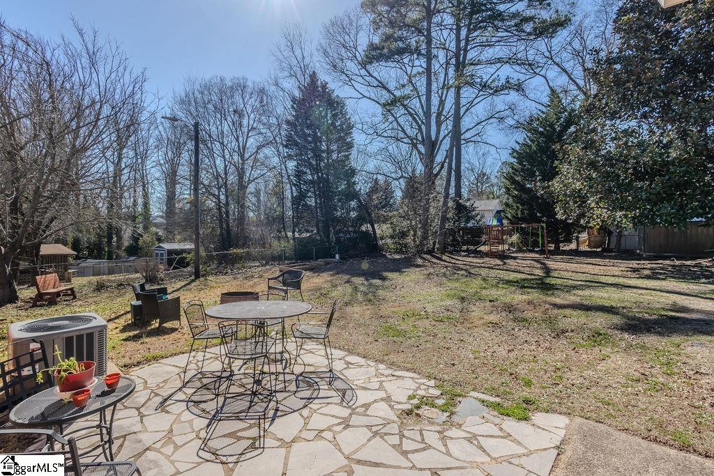 219 Fieldcrest Lane