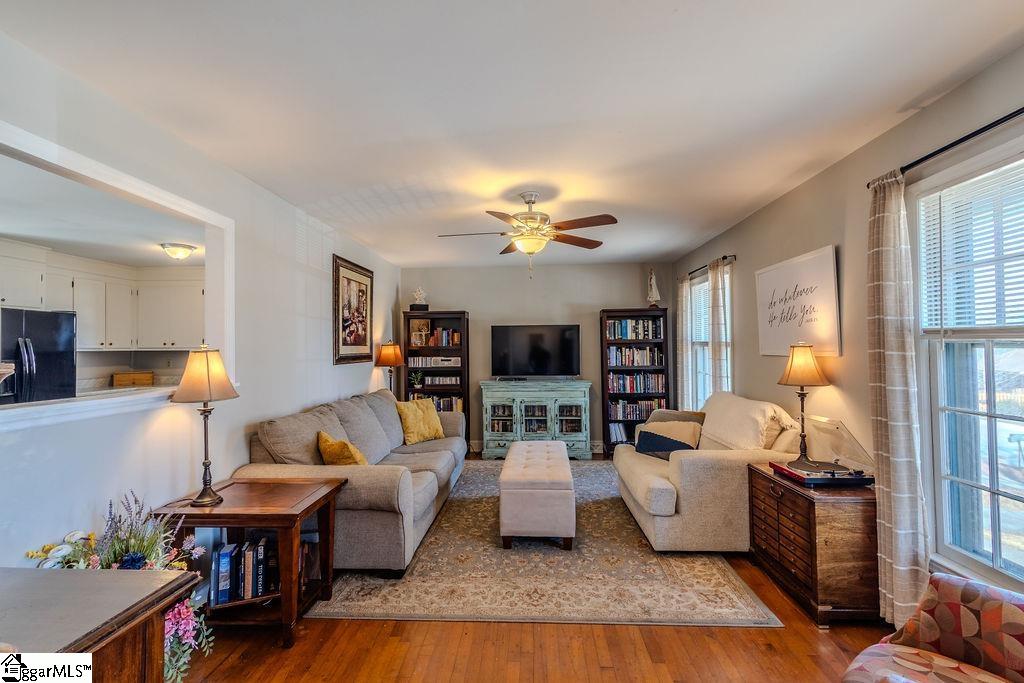 219 Fieldcrest Lane