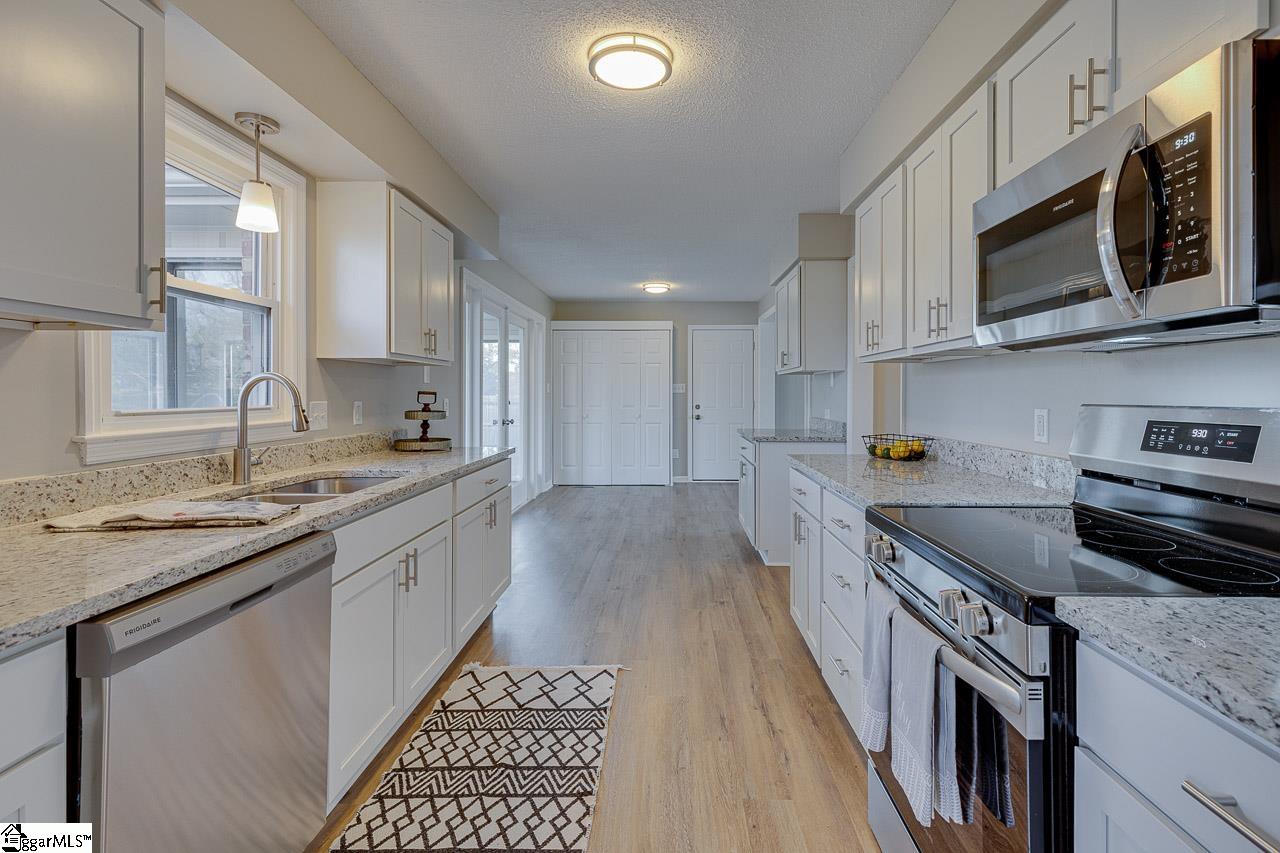 113 Forestdale Drive