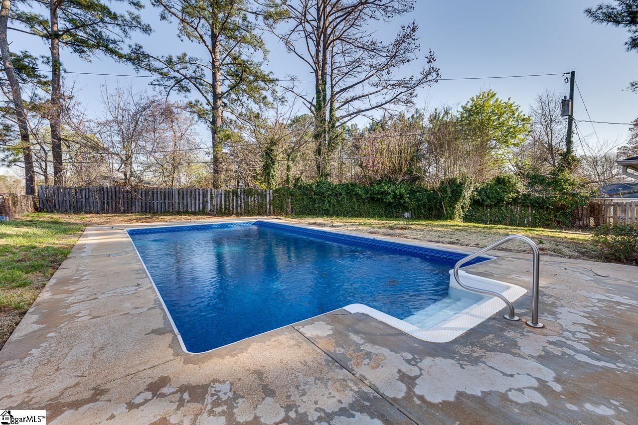 113 Forestdale Drive