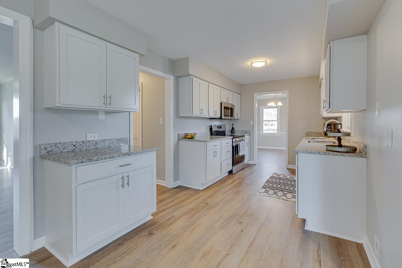 113 Forestdale Drive