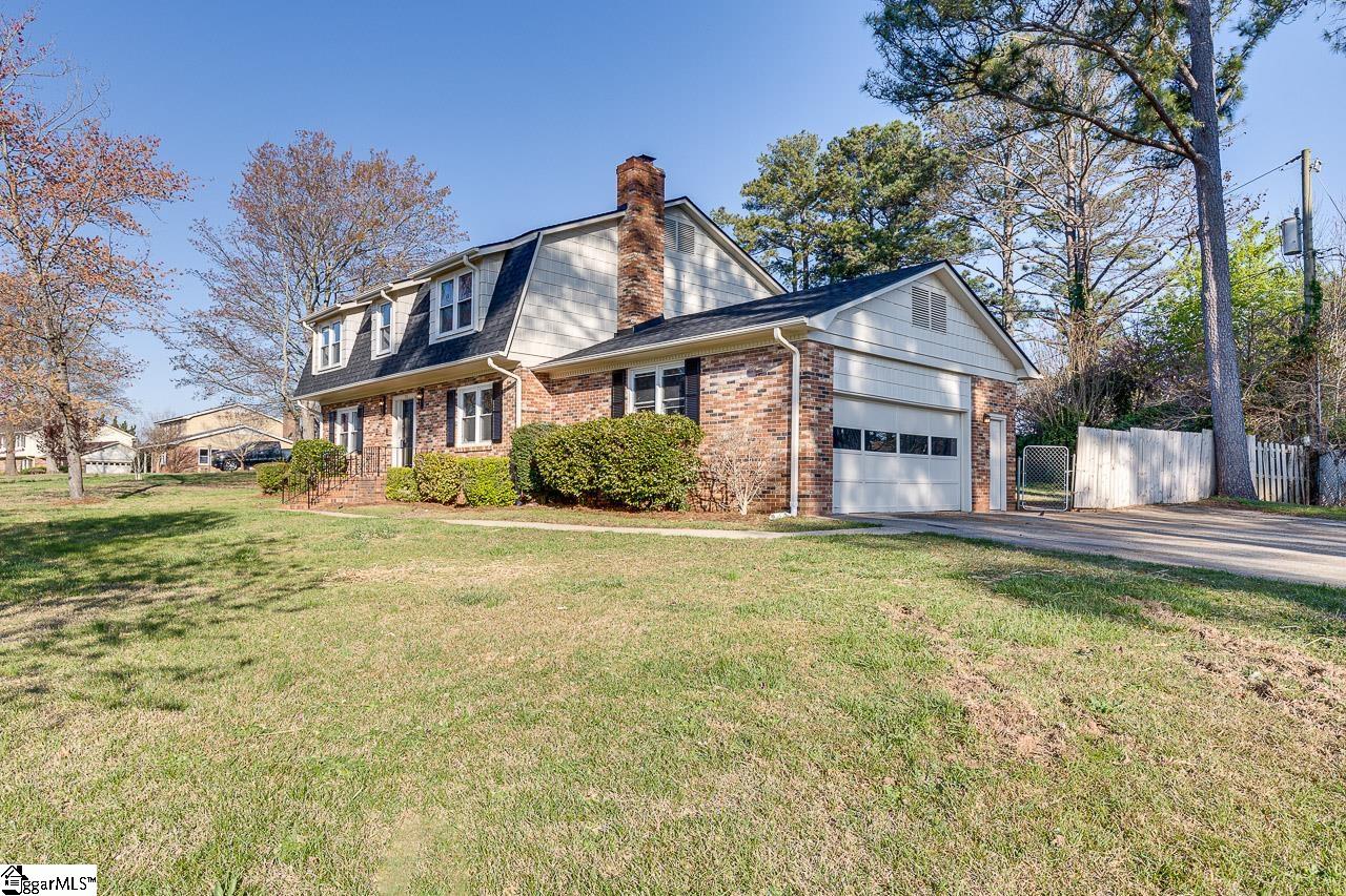 113 Forestdale Drive