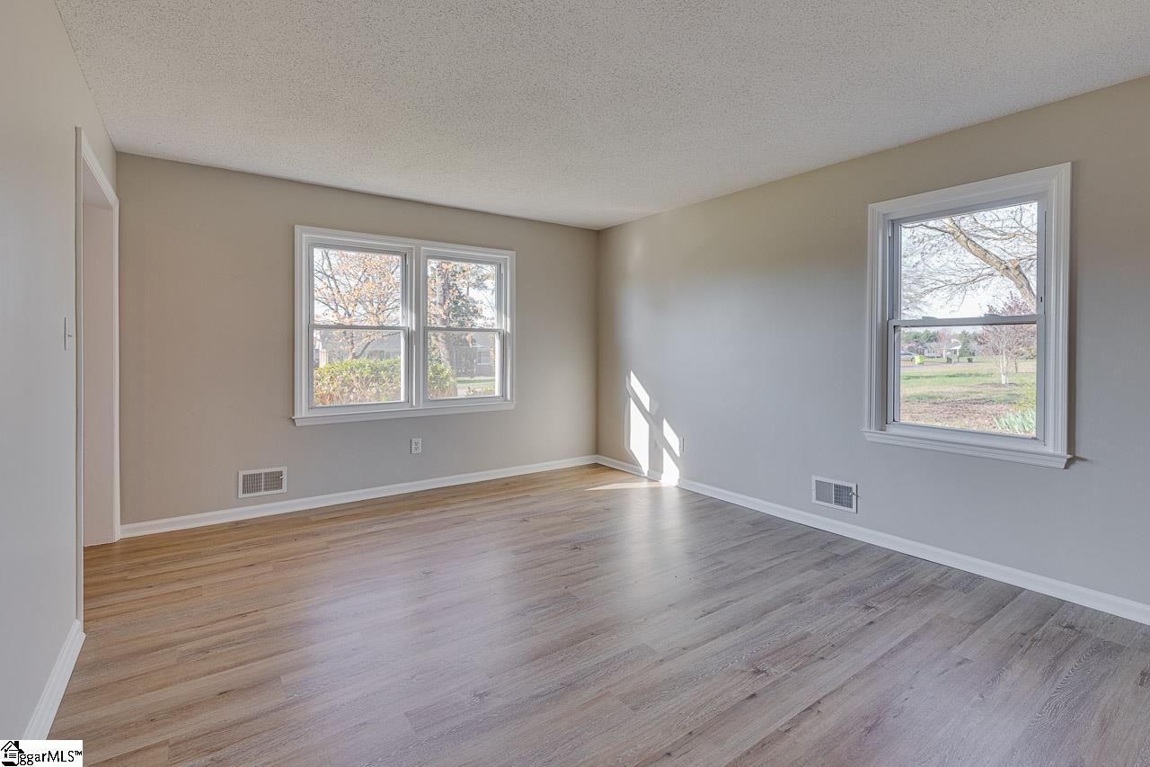 113 Forestdale Drive