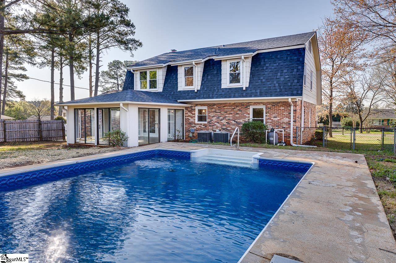 113 Forestdale Drive