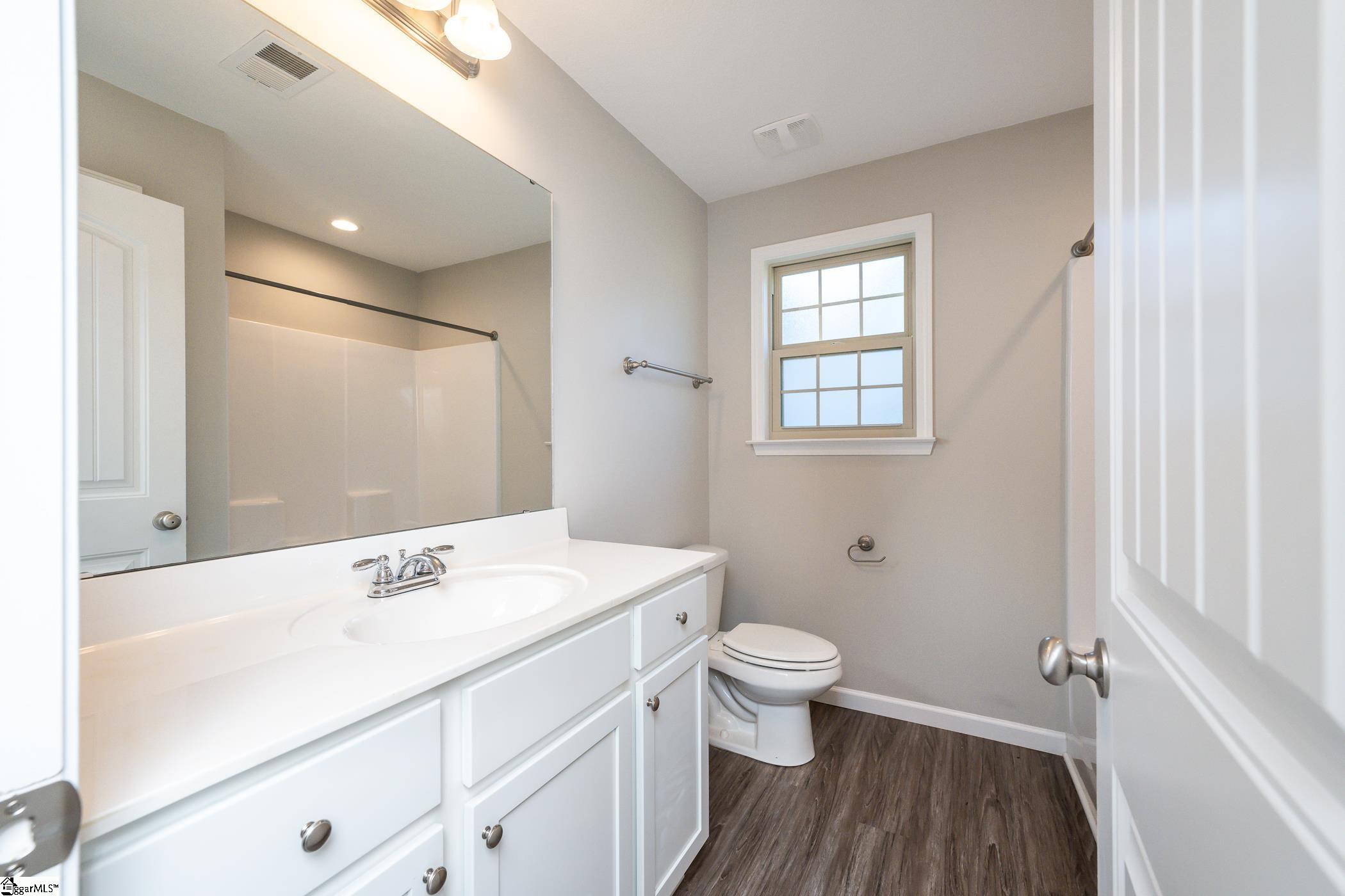 10 Lockeland Park Drive