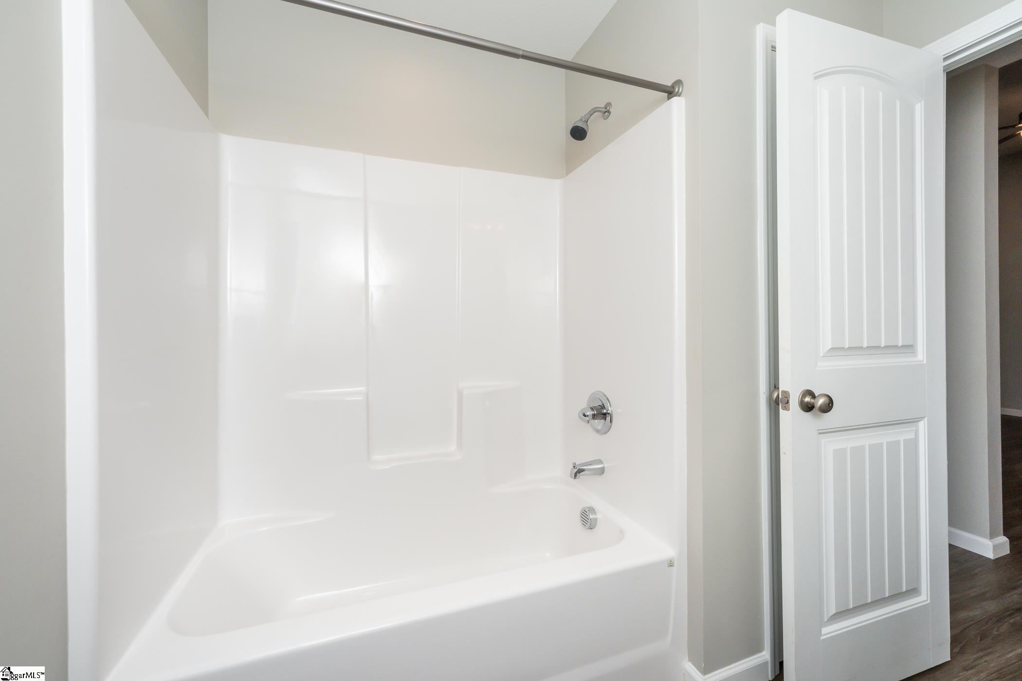 10 Lockeland Park Drive