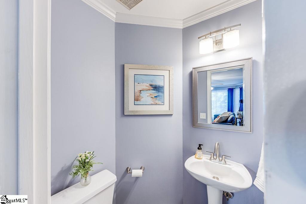 1100 Kensington Lake Drive