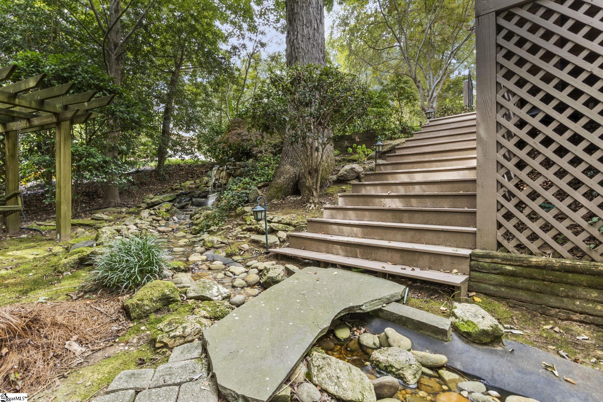 206 Walnut Trace Court
