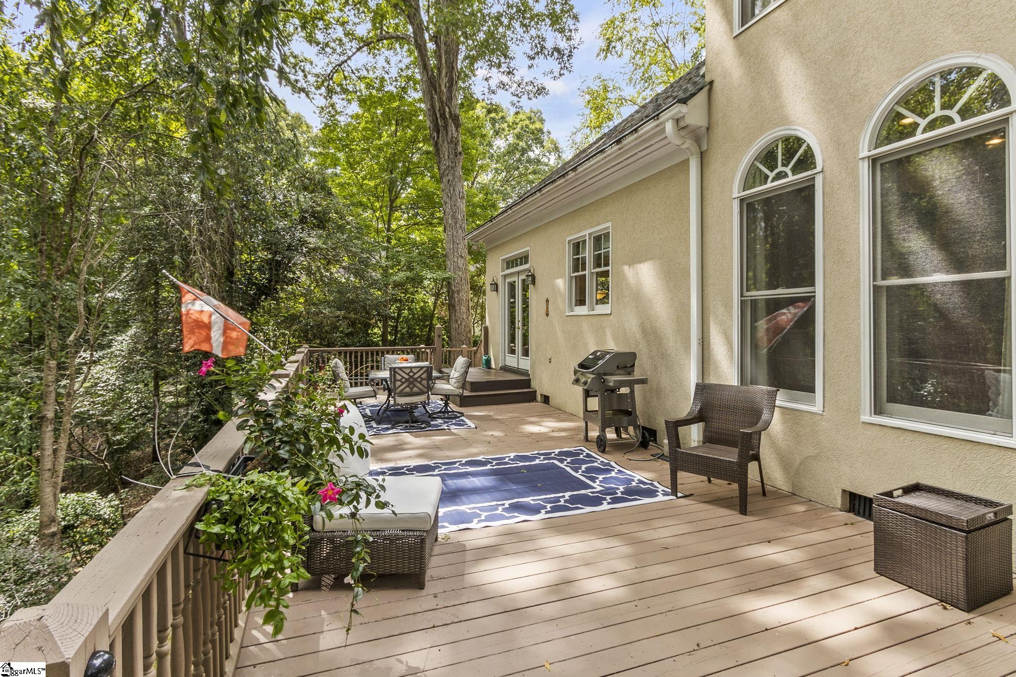 206 Walnut Trace Court